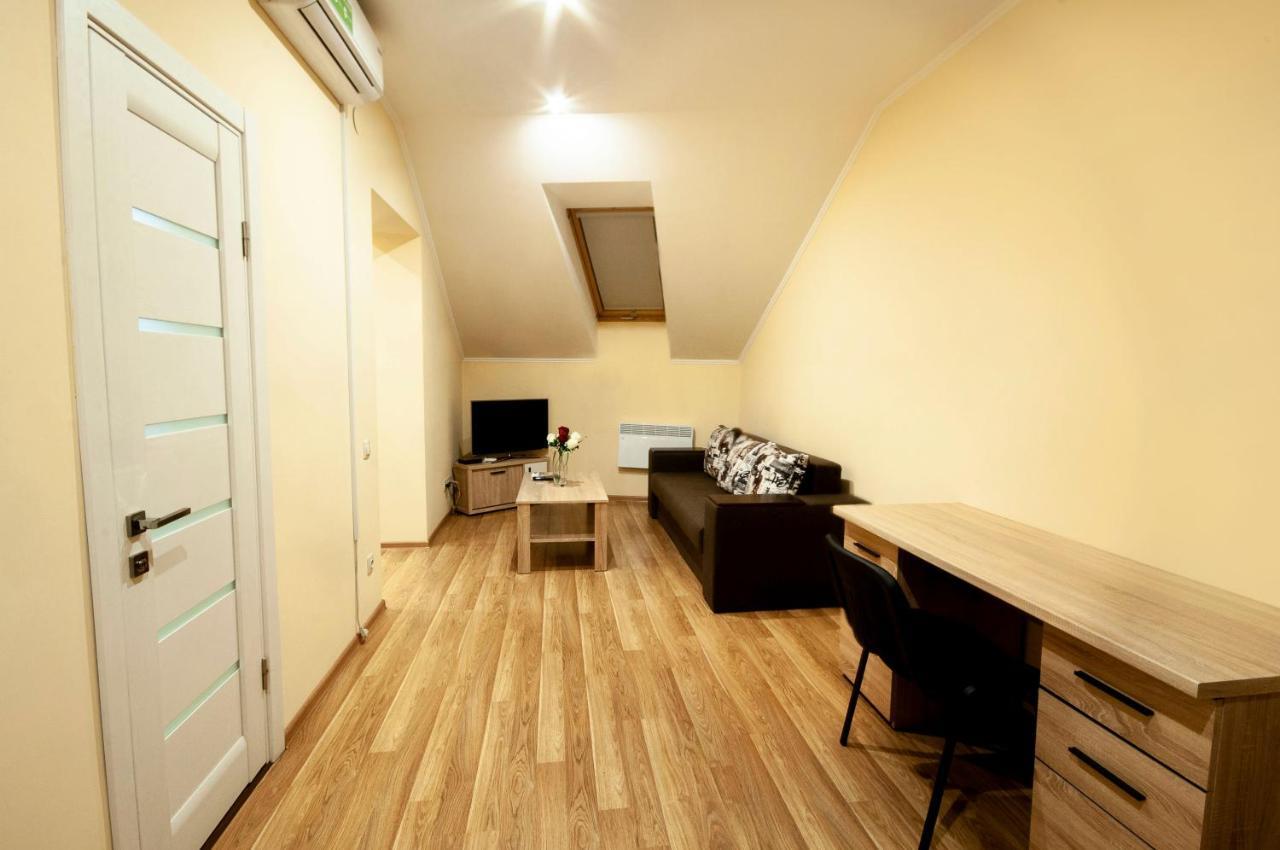 Wonderful Flat On City Center Uzhhorod Bagian luar foto